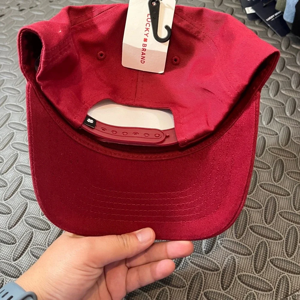 NEW Lucky Brand Trucker Hat Mens One Size Red Lucky Letter L‎ Patch Snapback Cap